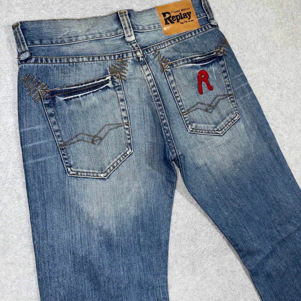 Replay Mens Straight Leg Jeans Blue Medium Wash Embroidered Logo Size 33 MV465C